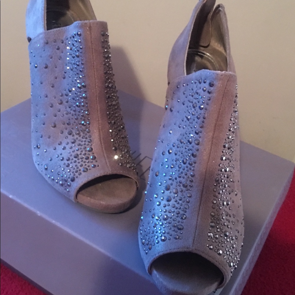 Heels with sparkles